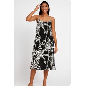 H&M black and white tropical print midi sundress size medium